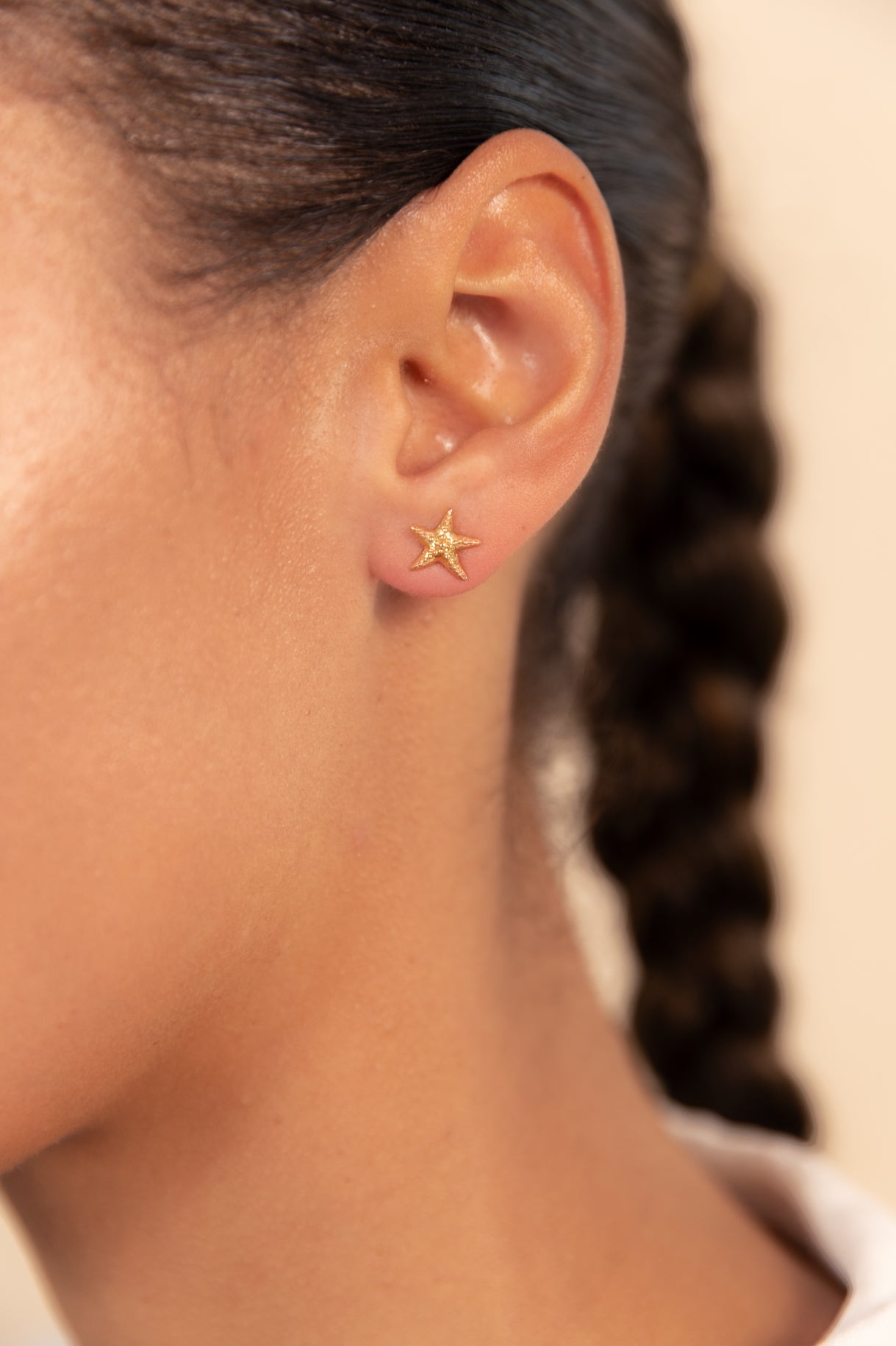 Gold Starfish Stud