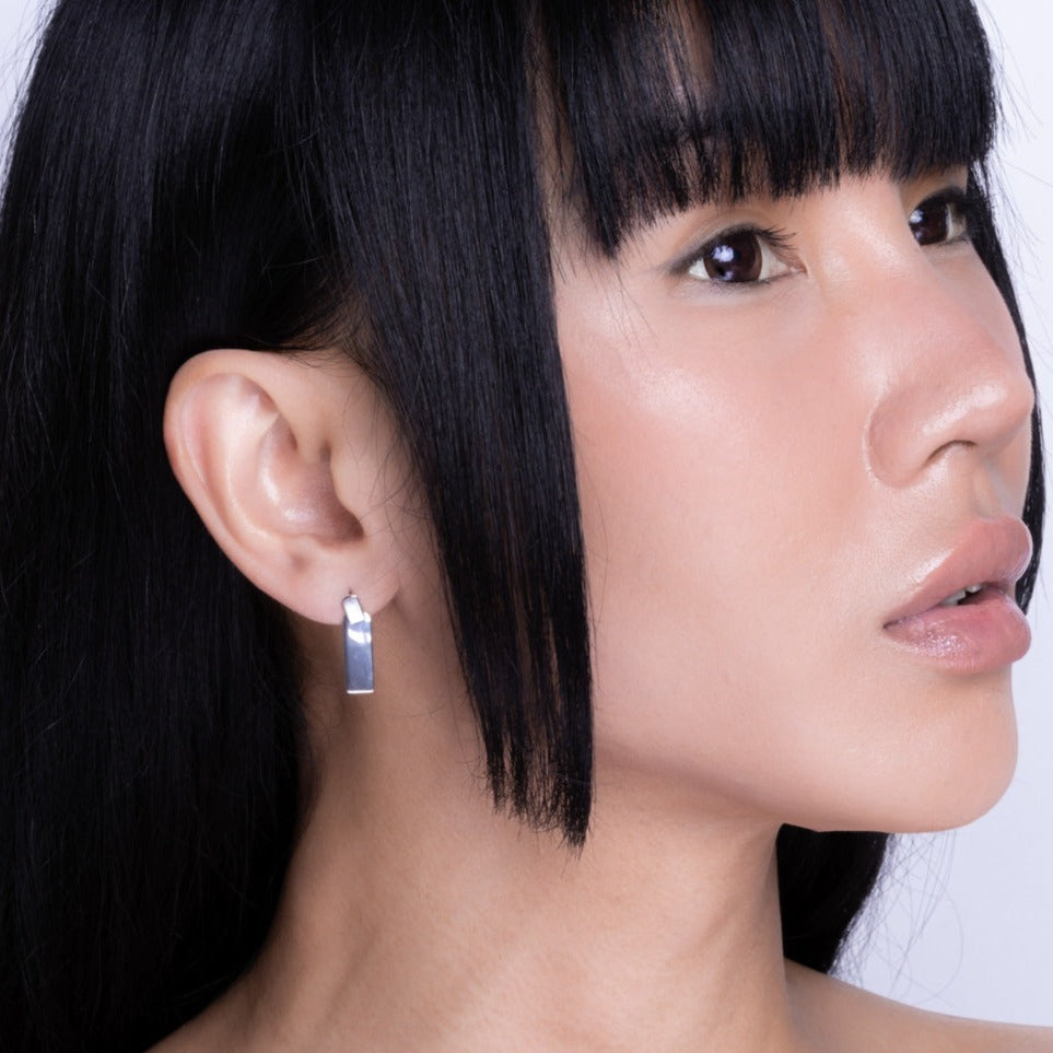 Minimal Rectangle Link Studs Silver